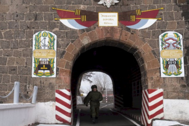 Gümrüdə rus hərbi bazasına qarşı etiraz aksiyası