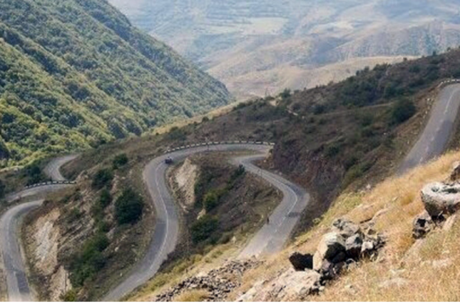 Zəngəzur Dəhlizi: Region üçün iqtisadi fürsətlər və geosiyasi risklər