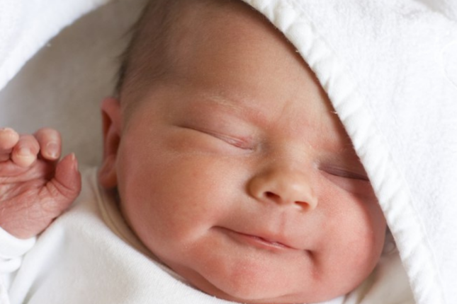 Bakı metrosunda dünyaya gəlmiş körpəyə güzəşt və imtiyazlar olacaq