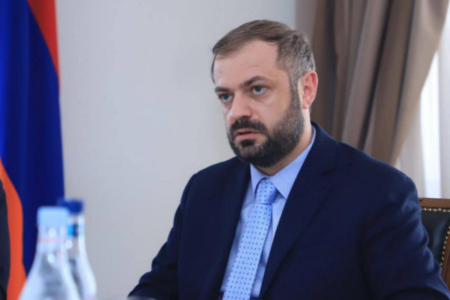 Erməni nazirdən separatçılara tərs şillə: “Münaqişəyə xidmət edənlərə ölkəmizdə yer yoxdur”