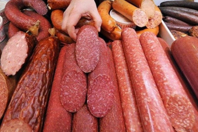 Bu kolbasaları almayın! Eks-deputatdan çağırış