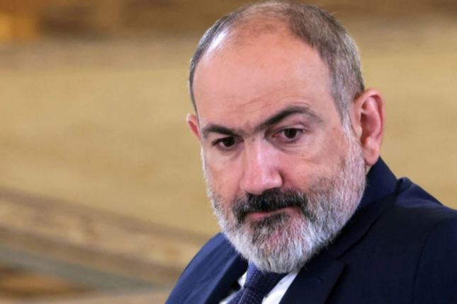 Paşinyan konstitusiya ilə bağlı gizli qrup yaradıb