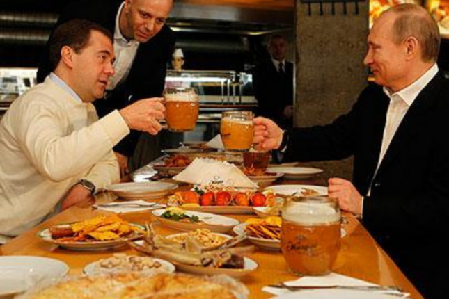 Medvedevin restoran biznesi – Rusiyada bu məkanlar eks-prezidentə məxsusdur