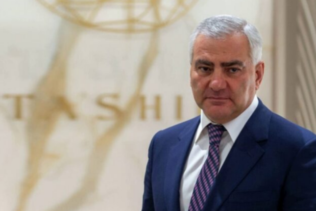 Putinin adamı seçkilərə hazırlaşır – Kritik açıqlama