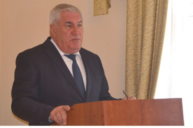 Siyəzən İcra Hakimiyyəti bir ildə yolların təmirinə nə qədər pul xərcləyib?