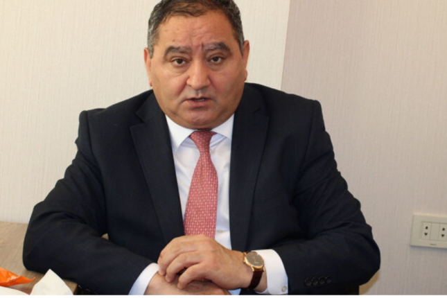 “Mənə bir alim kimi heç bir ali məktəbdə dərs verilmir” – Etibar Əliyev