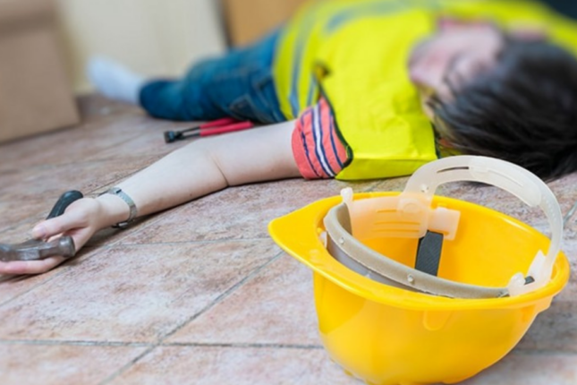 Xırdalanda fəhlə yüksək mərtəbədən yıxılaraq ölüb