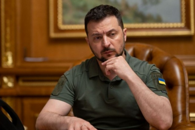 Zelenski: Ukrayna öz torpaqlarından imtina etməyəcək