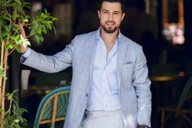 Namiq Qaraçuxurlu bahalı avtomobili ilə DİQQƏT ÇƏKDİ – VİDEO