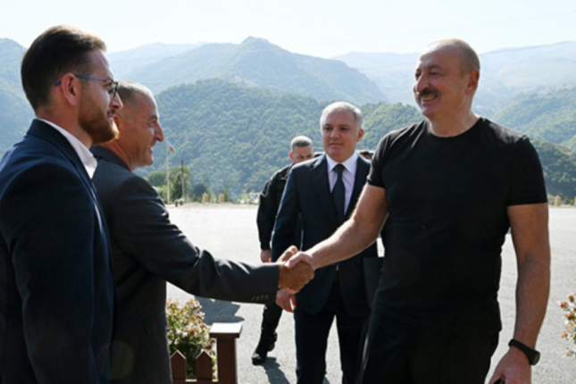 “Hər gün bal yeyirəm, qonaqlara göndərirəm” – İlham Əliyev