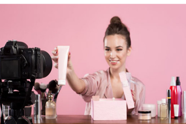 Milyonluq reklam gəlirləri, 90 minlik cərimə – Blogerlər nə qədər vergi verir?