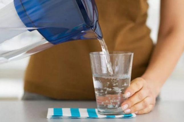İsti havalarda su içməyin sağlamlığa təsiri açıqlandı