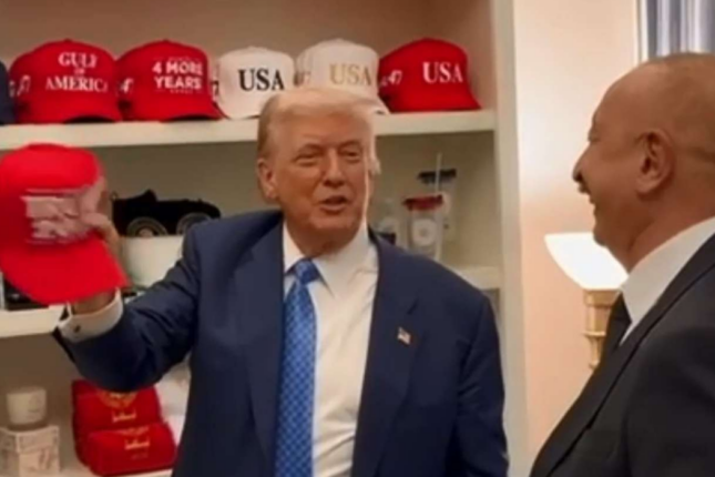 Tramp İlham Əliyevi papaq kolleksiyası ilə tanış etdi – Video