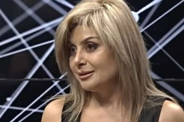 Məşhur aparıcıdan şok ETİRAF – “Qadın cərrahın yanına getmərəm” – VİDEO