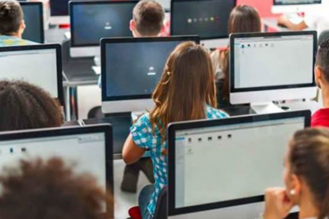 Bu ixtisasın keçid balında REKORD