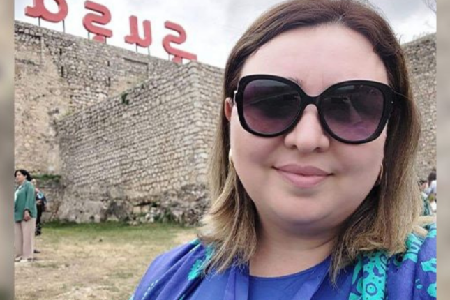 Bıçaqlanan məktəb direktoru və katibə arasındakı məhkəmə çəkişməsi davam edir