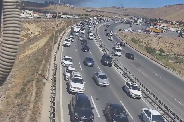 Sürücülərin “Sədərək”dəki yanğına baxması səbəbindən Kənar Dairəvi yolda sıxlıq yaranıb