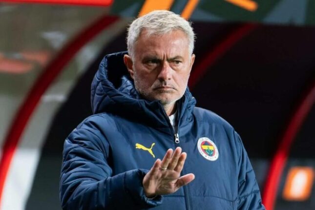 Mourinyo “Fənərbağça”dan ayrıla bilər