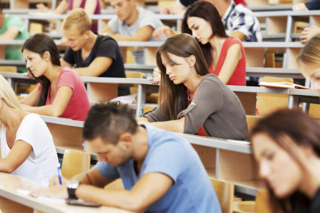 Bu tələbələrə ayda 350 manat veriləcək