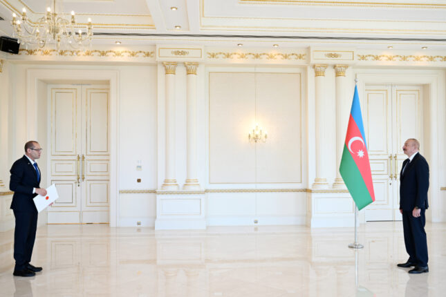 İlham Əliyev İsrailin Azərbaycanda yeni təyin olunmuş səfirinin etimadnaməsini qəbul edib