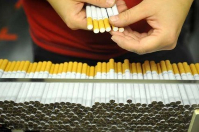 “Greencard” udub ABŞ-a köçdü – Bakıya 41 min manalıq siqaret gətirdiyi üçün saxlanıldı