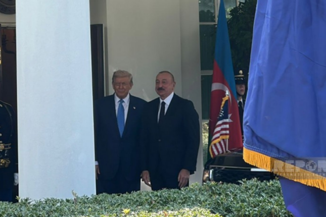 Donald Trampla İlham Əliyevin görüşü başlayıb