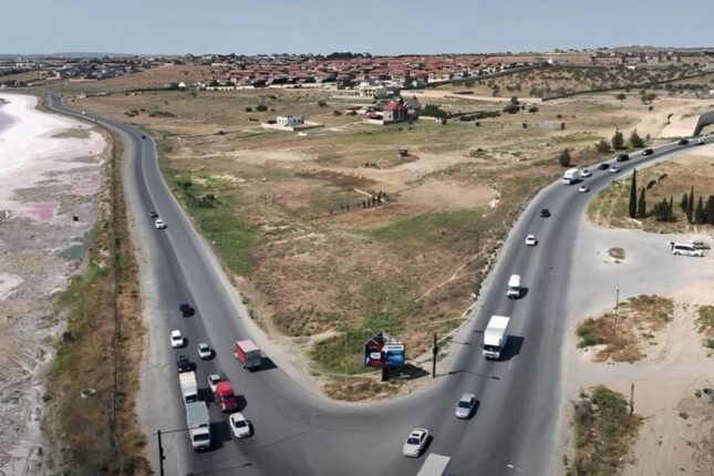 Novxanı-Saray yolunda müəmma: Sürücülərin qarışdırdığı siqnallar – VİDEO
