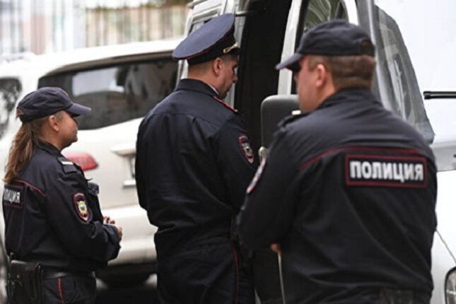 Rusiyada miqrantlar ayağa qalxdı: Polis kütləvi həbslərə başladı