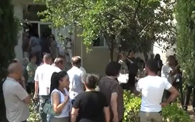 Şagirdlərə qəbul haqda məlumat gəlib – Nazirlik isə qəbulu dayandırıb-Video