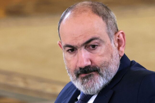 Paşinyan kilsənin ünvanına səsləndirdiyi kobud ifadələrə görə üzr istəyib