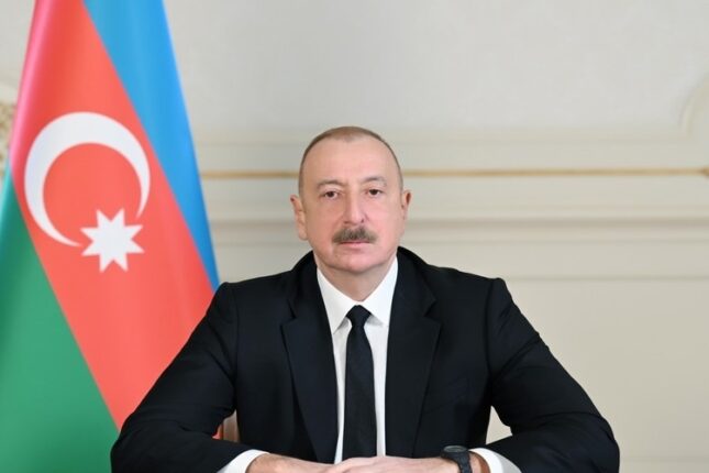 İlham Əliyev Yamaykanın Baş nazirini təbrik etdi