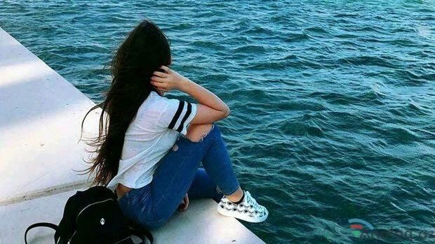 Bulvarda dənizə düşən qızı mühafizəçi belə XİLAS ETDİ: zorla ərə verilirmiş – VİDEO