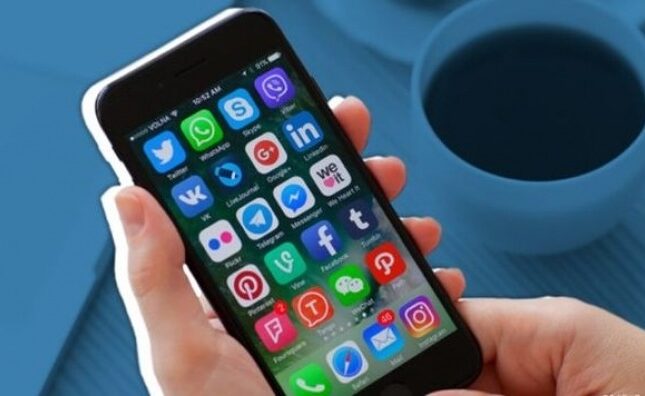 Bakıda ŞOK OLAY: Qız şəkilləri bəyənən kişini sevgilisi DÖYDÜ