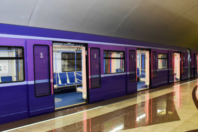 Bakıda metroda uşaq doğuldu