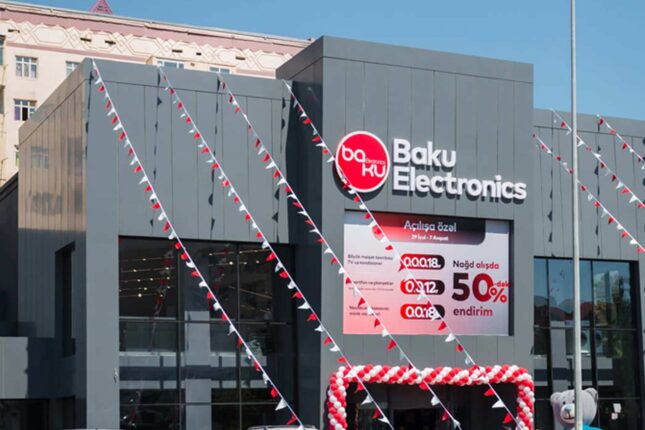 “Baku Electronics”də müştəriyə xarab telefon satdılar – Foto