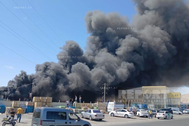 FHN: “Sədərək” ticarət mərkəzində yanğının yayılmasının qarşısı alınıb – YENİLƏNİB