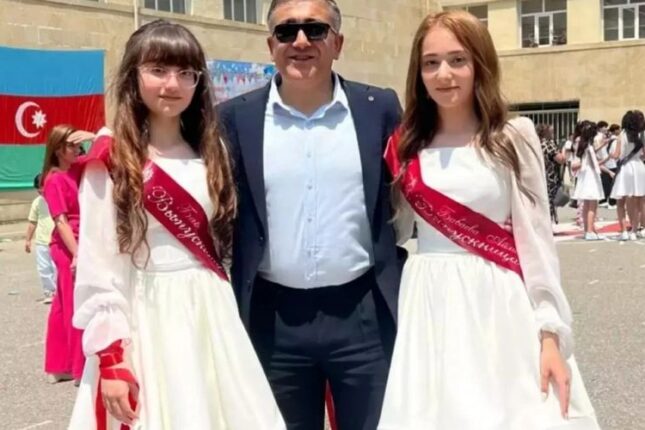 Tanınmış aktyorun hər iki qızı tələbə oldu