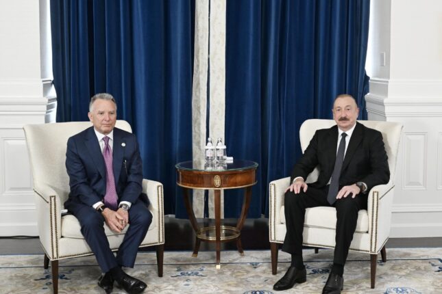 İlham Əliyev Trampın xüsusi elçisi ilə görüşdü – Fotolar, Video
