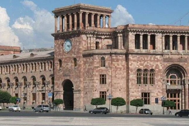 Samvelyan: “Vəziyyət bir qədər də pis olacaq”