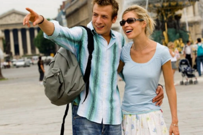 Azərbaycana Rusiya və Ukraynadan gələnlərin sayı rekord həddə