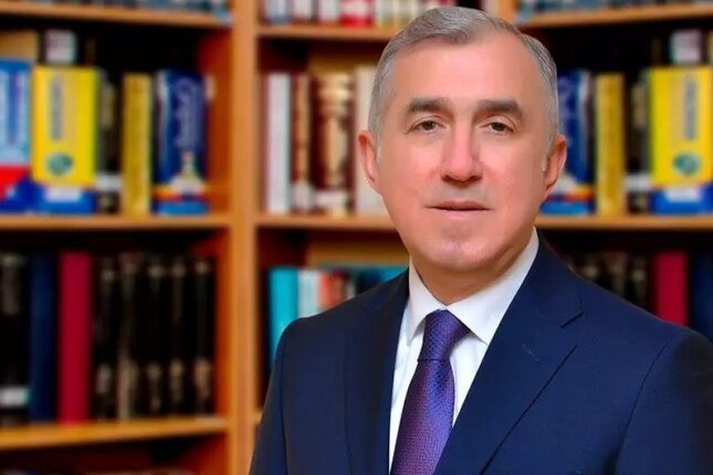 İşdən çıxarılan nazir müavininə Dövlət Vergi Xidmətində vəzifə verildi