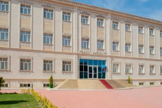 Naxçıvan Təhsil Nazirliyinin pərdə, baxıl və xalat almaq istəyi alınmadı