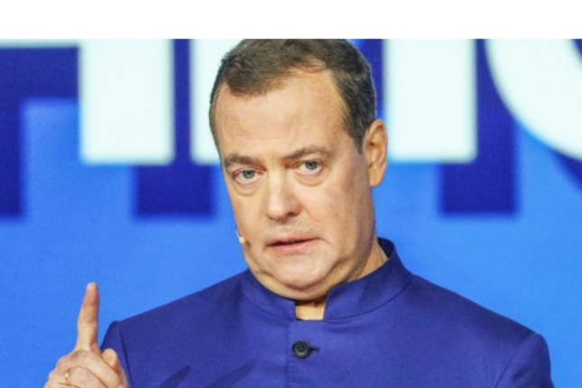 Medvedevdən NATO-ya sərt xəbərdarlıq: “Rusiya dronlarını vurmaq müharibə deməkdir”