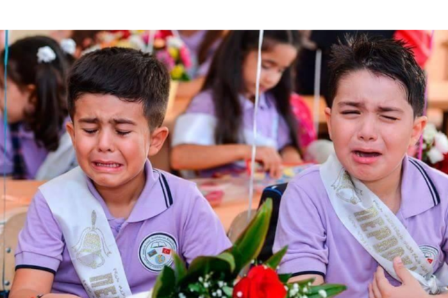 Müəllimlər üçün gül valideynləri “ağladır” – Buketlər 30-150 manat