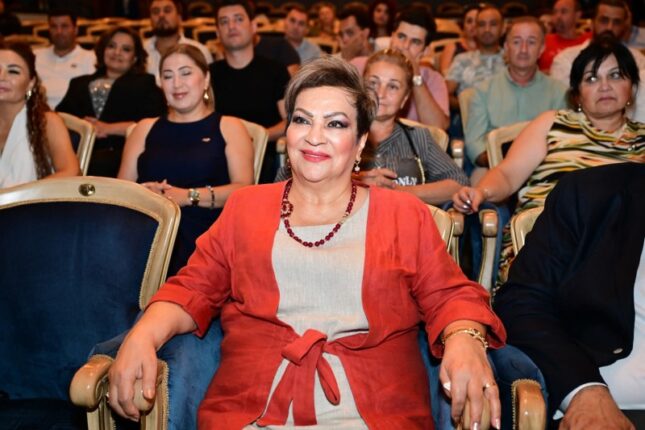 Afaq Bəşirqızına “Şərəf” ordeni təqdim olundu