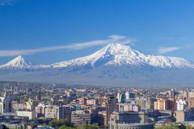 Paşinyan ETİRAF ETDİ: “Erməni uşaqları Ağrı dağının harada olduğunu bilmir”