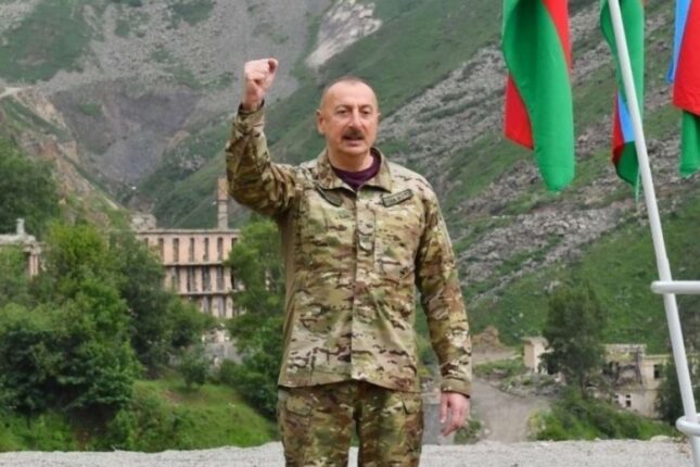 Prezident Dövlət Suverenliyi Günü ilə bağlı paylaşım etdi