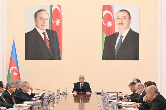 Nazirlər Kabinetində mühüm iclas (FOTO)