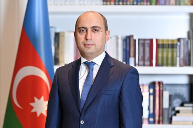 Emin Əmrullayev: Direktor seçimi şagird sayına uyğun aparılacaq