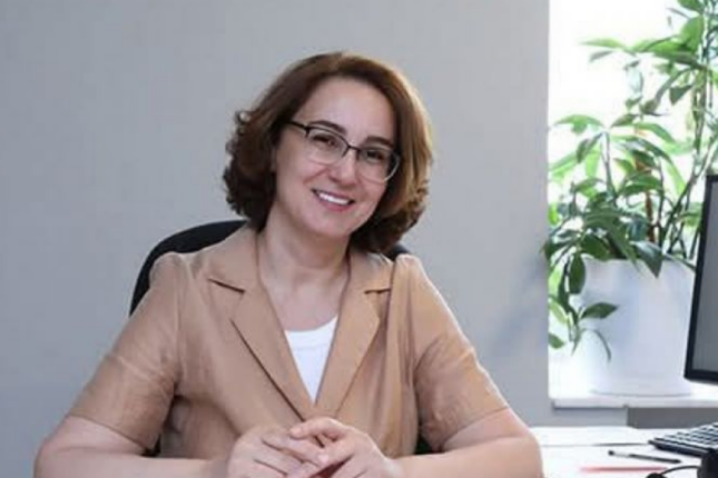 Raziyə İsayeva rektor təyin edildi